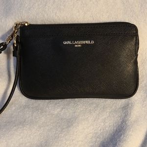 Wristlet